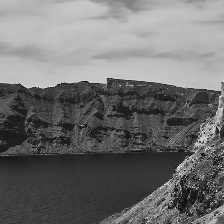 Helianthus Dream Homes Oia