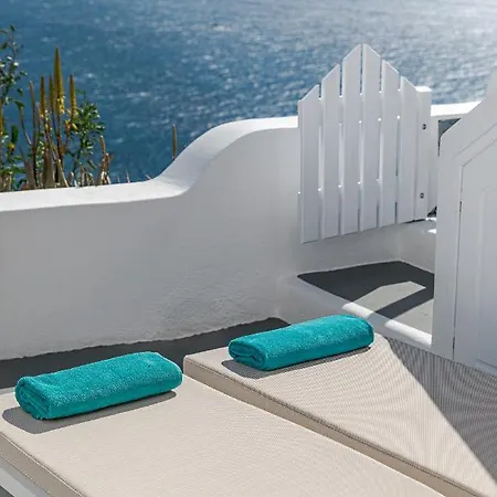 Helianthus Dream Homes * Oia (Santorini)