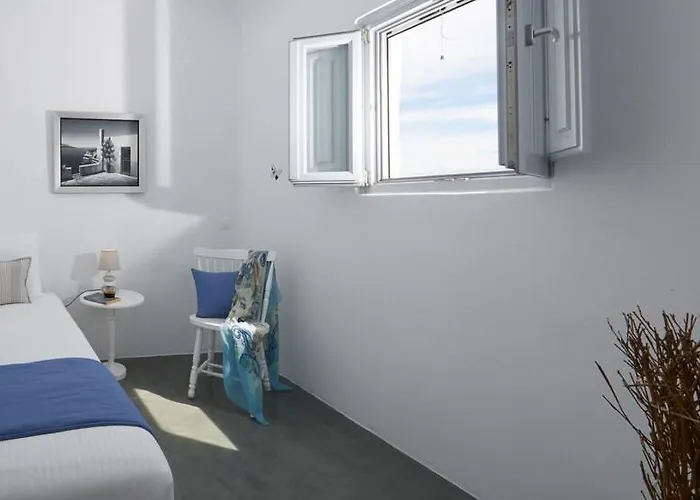 Helianthus Dream Homes Oia