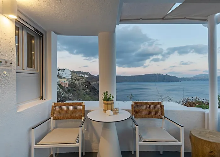 Helianthus Dream Homes Oia